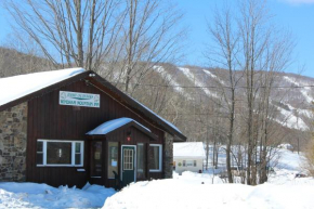 Гостиница Jimmy OConnor's Windham Mtn Inn, Виндхам